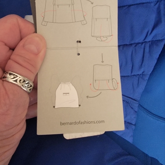 NWT Bernardo Performance Powder Jacket-Medium - Picture 9 of 10
